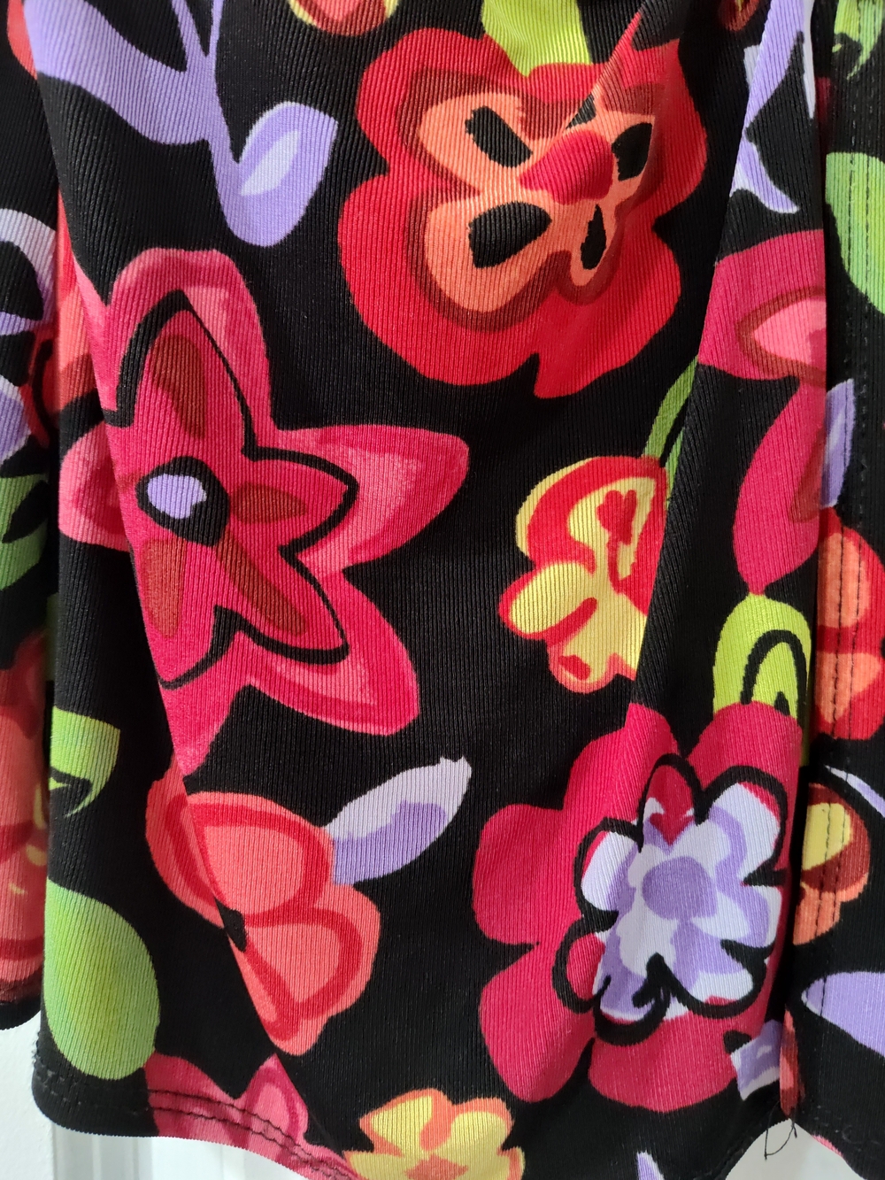 Choices Black Floral V-Neck Tunic with Decorative Brooch Built-in Camisole Vtg - Picture 5 of 14